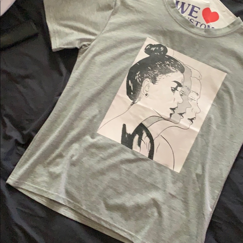 T-shirt